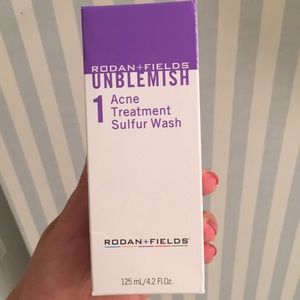 Rodan +Fields Unblemish Acne Treatment Sulfur Wash